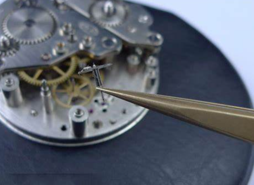 宝玑表蒙子坏了解决技巧深度解析